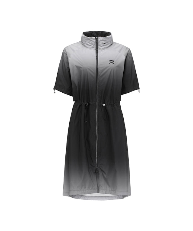 Valeria Golf: Women Gradation Long Rain Jacket - Black